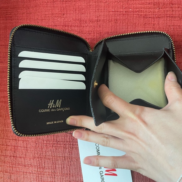 Comme Des Gracons X H&M wallet - Picture 3 of 7